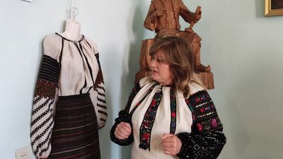 На Тернопільщині відкрили виставку вишиванок 20-30 років минулого століття