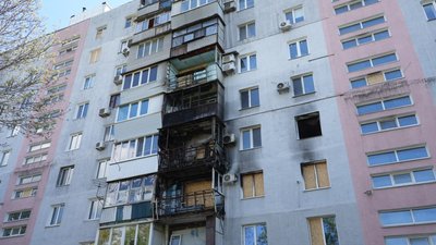 Будинок, пошкоджений російською ракетою
