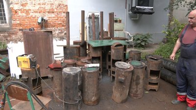 Буржуйки, які виготовили комунальники Буржуйки, які виготовили комунальники