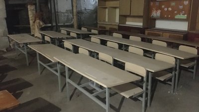 "Шпаклівка не міцна": у громаді на Полтавщині готують укриття до навчального року