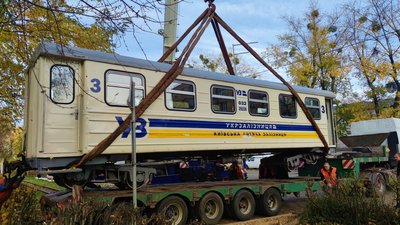 На Кіровоградщині для Гайворонської вузькоколійки передали оновлені вагони На Кіровоградщині для Гайворонської вузькоколійки передали оновлені вагони