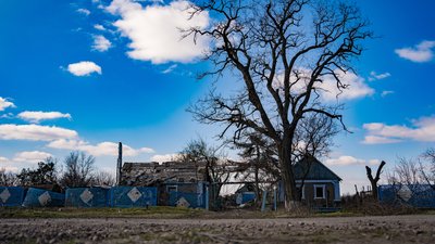 Готуються садити городи. Як живе звільнена Трудолюбівка на Херсонщині