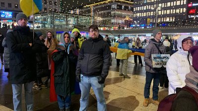 Нагадати світу, що Росія — країна-терорист. У центрі Стокгольма відбувся мітинг на підтримку України
