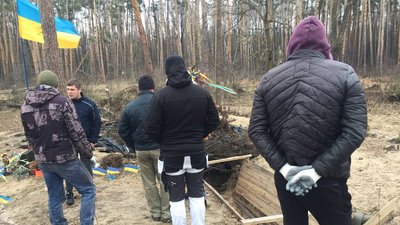 У Мощуні на Київщині створюють меморіал “Янголи перемоги” У Мощуні на Київщині створюють меморіал “Янголи перемоги”