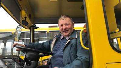 На Тернопільщині громада закупила шкільні автобуси На Тернопільщині громада закупила шкільні автобуси