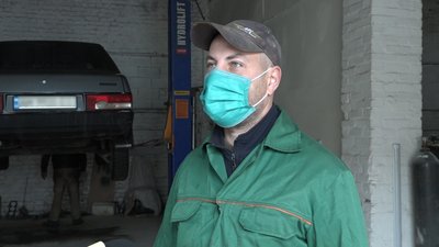 Генератори, акумулятори, свічки: як у Житомирі працює малий бізнес під час відключень електроенергії Генератори, акумулятори, свічки: як у Житомирі працює малий бізнес під час відключень електроенергії