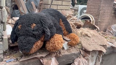 «Почула крик сусідки на вулиці, що півбудинка нашого немає»: очевидці авіаобстрілу РФ по Запоріжжю 10 жовтня «Почула крик сусідки на вулиці, що півбудинка нашого немає»: очевидці авіаобстрілу РФ по Запоріжжю 10 жовтня