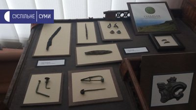 У лебединському музеї відкрилася виставка "Нові-старі скіфи" Сергія Гуцана У лебединському музеї відкрилася виставка "Нові-старі скіфи" Сергія Гуцана