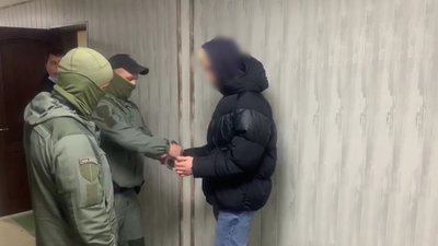 Харків'янина заарештували за підозрою в наркоторгівлі у трьох областях Харків'янина заарештували за підозрою в наркоторгівлі у трьох областях