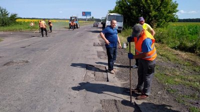 На Черкащині ямково відновлюють автодорогу Т-24-03 у напрямку Жашкова