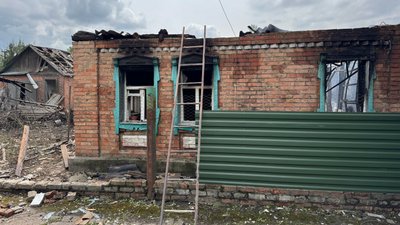 Наслідки дронової атаки у Слов'янську 25 липня 2026 року.