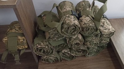 Жителька Тернопільщини передала військовим 1600 тактичних нош Жителька Тернопільщини передала військовим 1600 тактичних нош
