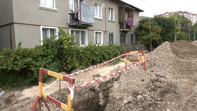 За заміну 60-річного газопроводу у Франківську жителі змушені платити власні гроші