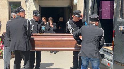 "Мілке породжує мілке, високе спонукає до високого": у Тернополі похоронили Олександра Смика "Мілке породжує мілке, високе спонукає до високого": у Тернополі похоронили Олександра Смика