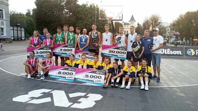 У Хмельницькому відбувся третій тур чемпіонату України з баскетболу У Хмельницькому відбувся третій тур чемпіонату України з баскетболу