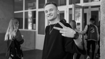"Щоночі ми чули, ніби за 10-20 метрів від нас пролітав винищувач". Історія юнака, який пережив окупацію на Херсонщині "Щоночі ми чули, ніби за 10-20 метрів від нас пролітав винищувач". Історія юнака, який пережив окупацію на Херсонщині