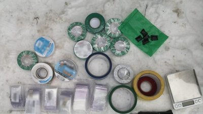 На Волині затримали наркоторговця зі ста грамами амфетаміну та пістолетом На Волині затримали наркоторговця зі ста грамами амфетаміну та пістолетом