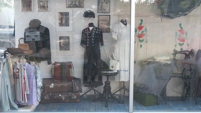 У Рівному представили виставку "Забутий/незабутий вінтаж" з речами минулого століття У Рівному представили виставку "Забутий/незабутий вінтаж" з речами минулого століття