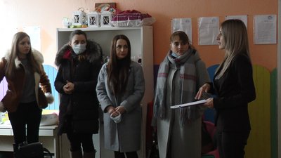 На Косівщині під час локдауну зачинили дитячий садок попри дозвіл Кабміну На Косівщині під час локдауну зачинили дитячий садок попри дозвіл Кабміну