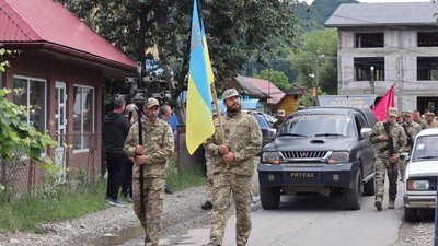 На Закарпатті попрощалися із полеглим на війні Іваном Куциною