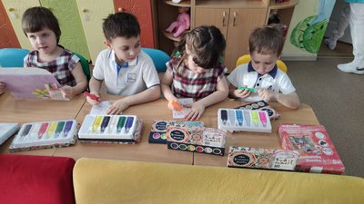 "Їхали два дні та дві ночі". Історія евакуації вихованців Луганського обласного будинку дитини "Їхали два дні та дві ночі". Історія евакуації вихованців Луганського обласного будинку дитини