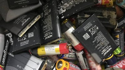 Використані батарейки Використані батарейки
