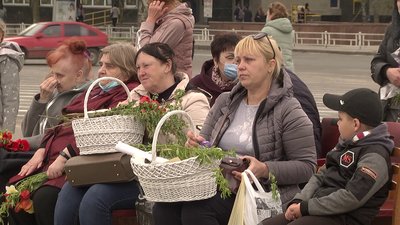 Подарунки з Португалії: у Херсоні матері загиблих військових отримали привітання від волонтерів