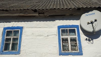 Прабабуся і мама водночас: жителька Житомирщини Лариса Гарбовська у сімдесят чотири роки сама виховує двох правнуків Прабабуся і мама водночас: жителька Житомирщини Лариса Гарбовська у сімдесят чотири роки сама виховує двох правнуків