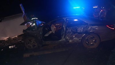 На Рівненщині зіткнулись п'ять машин, є загиблий. Траса у бік Львова заблокована На Рівненщині зіткнулись п'ять машин, є загиблий. Траса у бік Львова заблокована