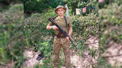 Молодший сержант Анатолій Ковеза Молодший сержант Анатолій Ковеза