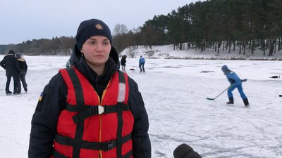 Правила поведінки на льоду: у Чернігові рятувальники та патрульні провели рейд на водоймах міста Правила поведінки на льоду: у Чернігові рятувальники та патрульні провели рейд на водоймах міста