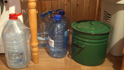 "Воду носимо із джерела": у курортній Східниці призупинили водопостачання "Воду носимо із джерела": у курортній Східниці призупинили водопостачання