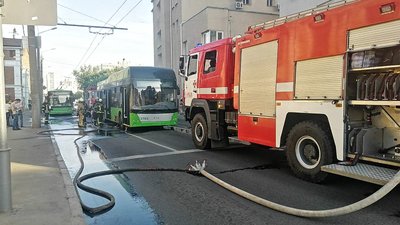 У Харкові спалахнув акумулятор в одному з нових тролейбусів на автономному ходу У Харкові спалахнув акумулятор в одному з нових тролейбусів на автономному ходу