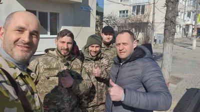 "Ми не маємо права зупинитися. Це — інстинкт виживання" — волонтер Олег Кушнір про війну