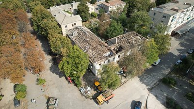 двоповерхівка у Лозовій