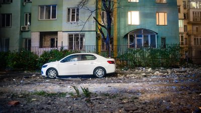 РФ атакувала Одещину: пожежі в багатоповерхівках Одеси, пошкоджено портову інфраструктуру РФ атакувала Одещину: пожежі в багатоповерхівках Одеси, пошкоджено портову інфраструктуру