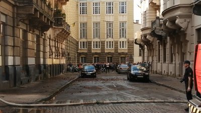 У Львові виникла пожежа у будинку, який є пам’яткою архітектури У Львові виникла пожежа у будинку, який є пам’яткою архітектури