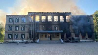 В Авдіївці зруйнована шоста школа, де був гуманітарний склад