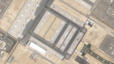 У Дубаї застрягли десятки приватних літаків підсанкційних російських бізнесменів — WSJ У Дубаї застрягли десятки приватних літаків підсанкційних російських бізнесменів — WSJ