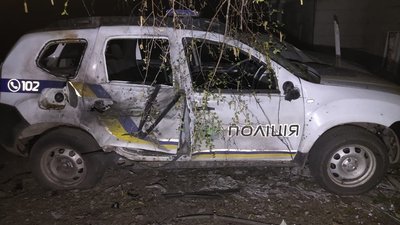 Російський FPV влучив у автівку поліційських у Білопіллі