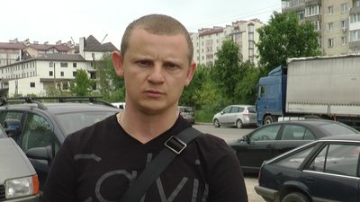 Адвоката гаражного кооперативу «Соколи» облили зеленкою Адвоката гаражного кооперативу «Соколи» облили зеленкою