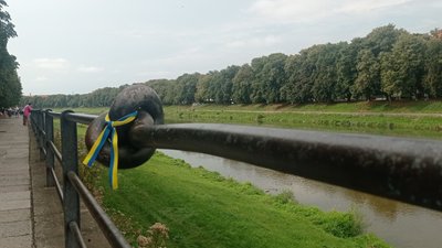Ужгородські мініскульптури прикрасили в синьо-жовті кольори Ужгородські мініскульптури прикрасили в синьо-жовті кольори