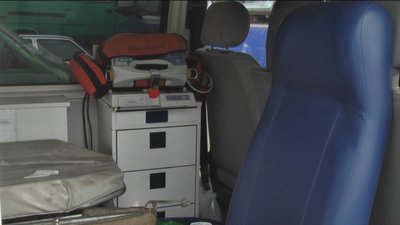 5 станин під кулемети та автомобіль швидкої передадуть вінницькі волонтери на Схід 5 станин під кулемети та автомобіль швидкої передадуть вінницькі волонтери на Схід