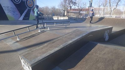 У Миколаєві чоловік вистрілив у підлітка