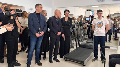 Міністр охорони здоров’я України Віктор Ляшко в реабілітаційному центрі в Тернополі Міністр охорони здоров’я України Віктор Ляшко в реабілітаційному центрі в Тернополі