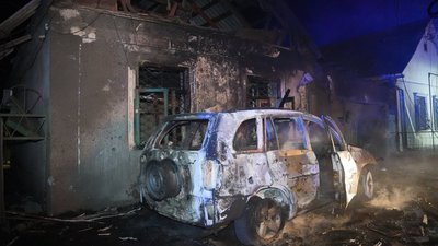 Масована атака БпЛА на Одеський район: пошкоджено ліцей і склади енергокомпанії, двоє травмованих Масована атака БпЛА на Одеський район: пошкоджено ліцей і склади енергокомпанії, двоє травмованих