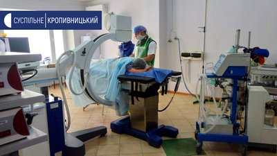 Щодня Володимир Шкатула проводить від 2 до 6 операцій Щодня Володимир Шкатула проводить від 2 до 6 операцій