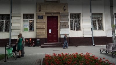 Дим в кабінеті офтальмолога. У Харкові евакуювали дитячу поліклініку