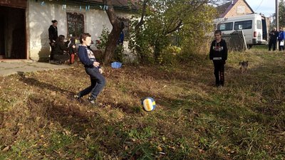 Діти Хмельниччини почали писати листи до Святого Миколая: про що просять Діти Хмельниччини почали писати листи до Святого Миколая: про що просять