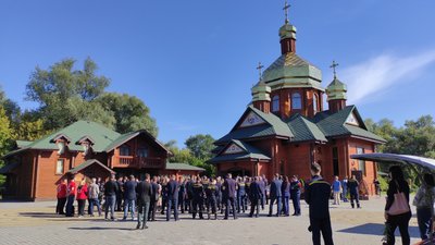 У Дніпрі попрощалися із загиблою від вибуху речницею рятувальників області Дар'єю Гречищевою